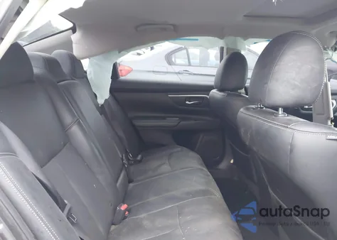 2017 Nissan Altima 2.5/S/Sv/Sl/Sr z USA, uszkodzony, nr VIN 1N4AL3AP8HC267198